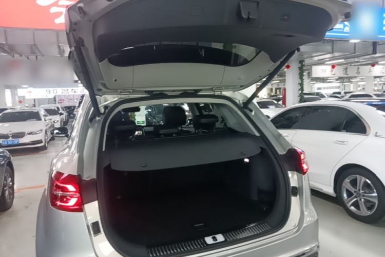 Used Hongqi HS5 2019 2.0T Smart Connect Flagship Edition Trunk