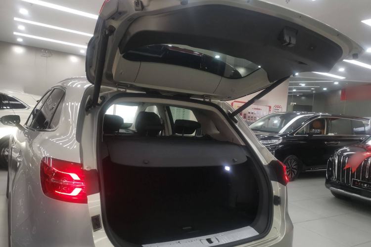 Used Hongqi HS5 2019 2.0T Smart Connect Flagship Edition Trunk