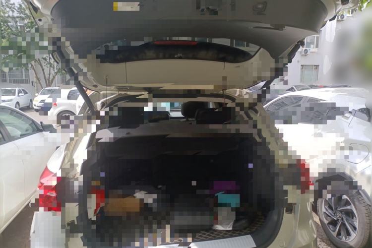 Used Hongqi HS5 2019 2.0T Smart Connect Flagship Edition Trunk