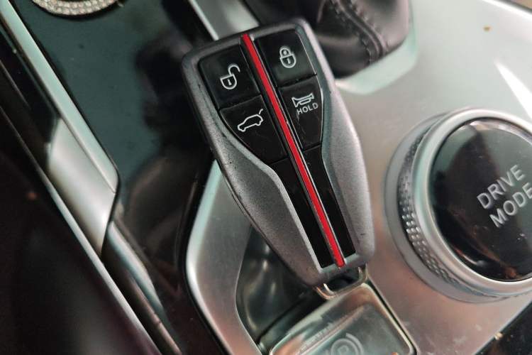 Used Hongqi HS5 2019 2.0T Smart Connect Flagship All-Wheel-Drive Version Vehicle Key