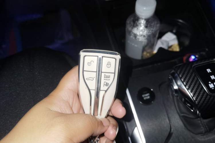 Used Hongqi HS5 2019 2.0T Smart Connect Flagship All-Wheel-Drive Version Vehicle Key
