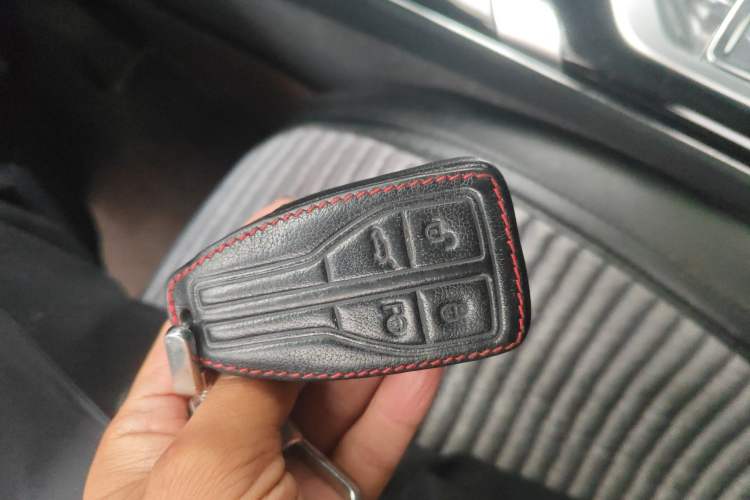 Used Hongqi HS5 2019 2.0T Smart Connect Flagship Edition Vehicle Key