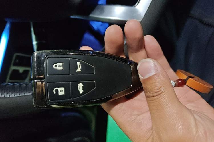 Used Hongqi HS5 2019 2.0T Smart Connect Flagship Edition Vehicle Key