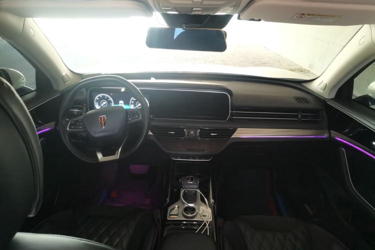Used Hongqi HS5 2019 2.0T Smart Connect Flagship All-Wheel-Drive Version Center Console