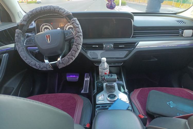 Used Hongqi HS5 2019 2.0T Smart Connect Flagship Edition Center Console