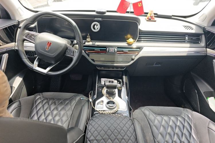 Used Hongqi HS5 2019 2.0T Smart Connect Flagship Edition Center Console