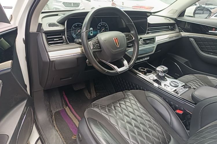 Used Hongqi HS5 2019 2.0T Smart Connect Flagship All-Wheel-Drive Version Center Console