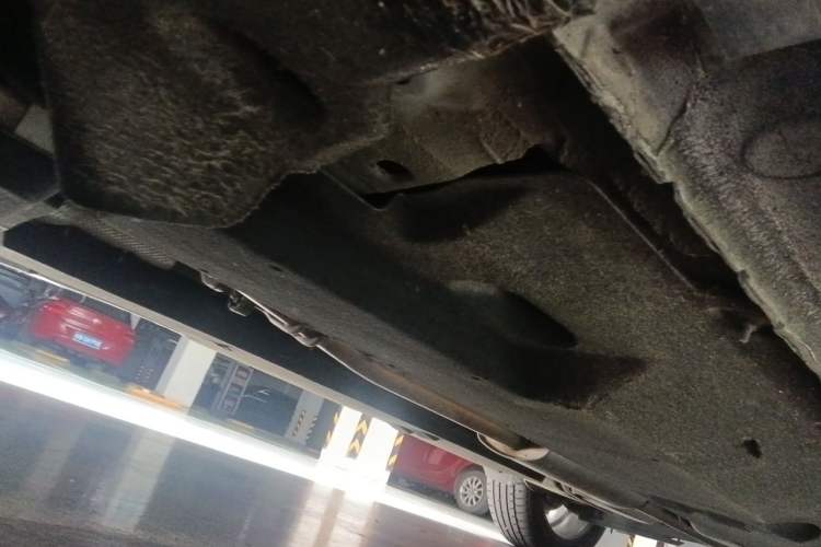 Used Hongqi HS5 2019 2.0T Smart Connect Flagship All-Wheel-Drive Version Chassis Front Left