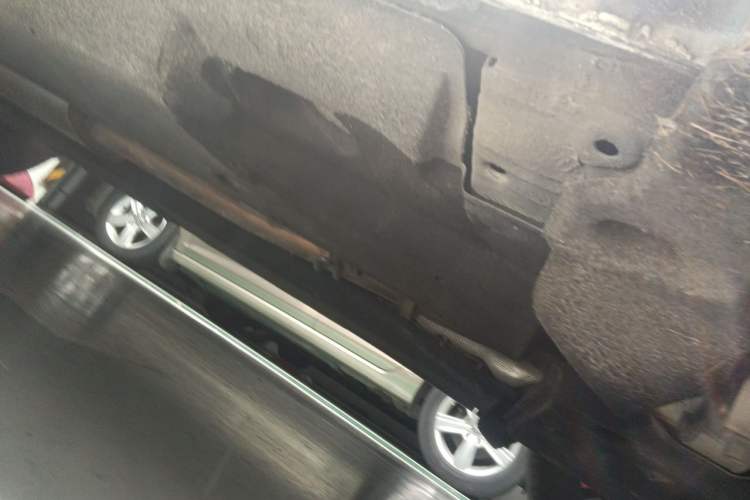 Used Hongqi HS5 2019 2.0T Smart Connect Flagship All-Wheel-Drive Version Chassis Front Right