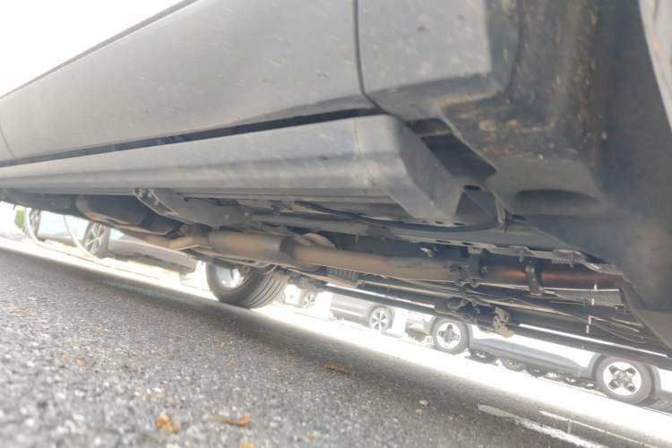 Used Hongqi HS5 2019 2.0T Smart Connect Flagship All-Wheel-Drive Version Chassis Front Right