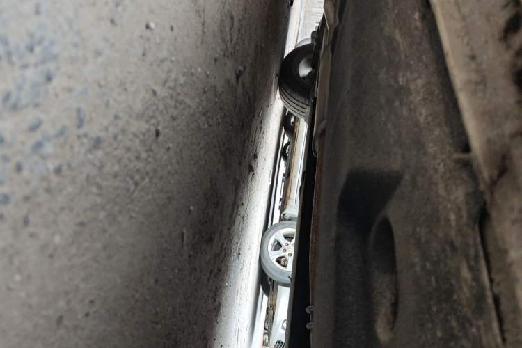 Used Hongqi HS5 2019 2.0T Smart Connect Flagship Edition Chassis Front Right