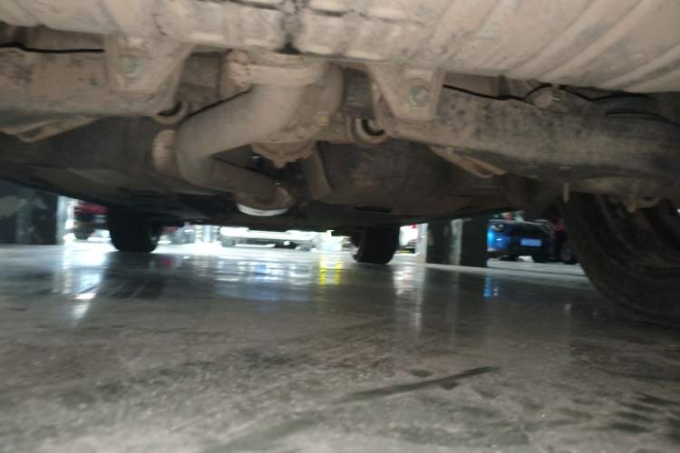 Used Hongqi HS5 2019 2.0T Smart Connect Flagship All-Wheel-Drive Version Chassis Rear