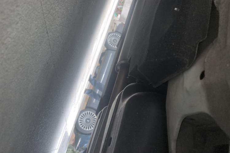 Used Hongqi HS5 2019 2.0T Smart Connect Flagship All-Wheel-Drive Version Chassis Rear Left