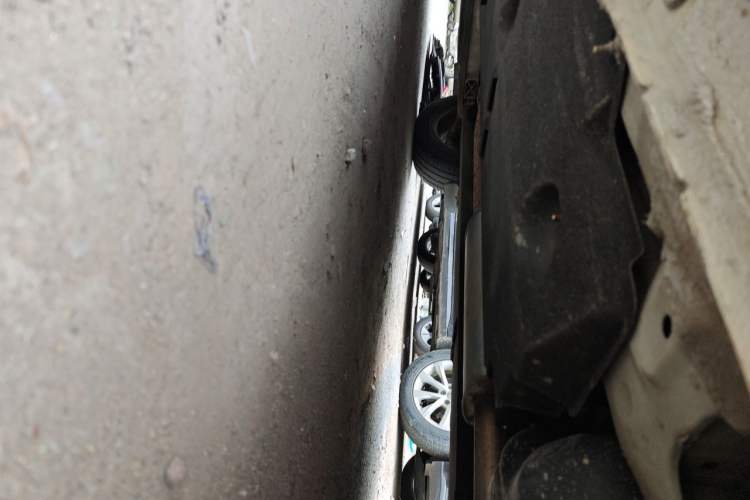 Used Hongqi HS5 2019 2.0T Smart Connect Flagship Edition Chassis Rear Left