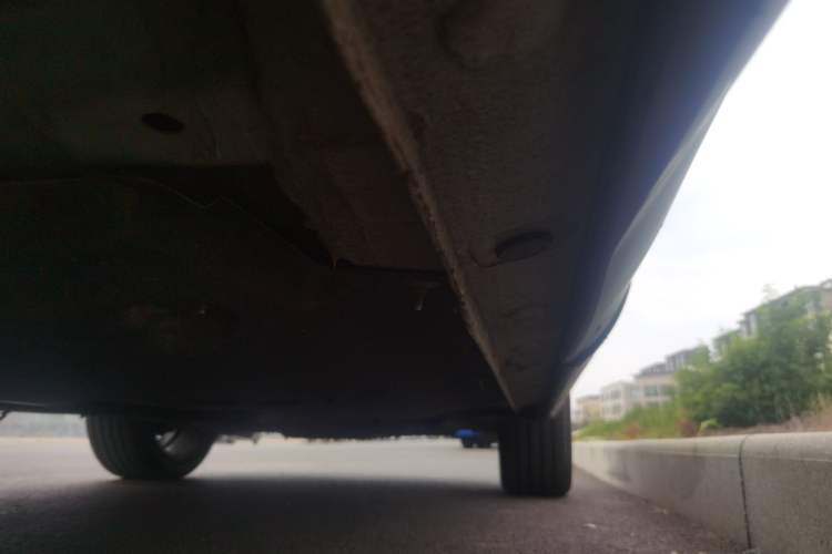 Used Hongqi HS5 2019 2.0T Smart Connect Flagship All-Wheel-Drive Version Chassis Rear Right