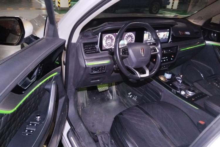 Used Hongqi HS5 2019 2.0T Smart Connect Flagship All-Wheel-Drive Version Driver Seat