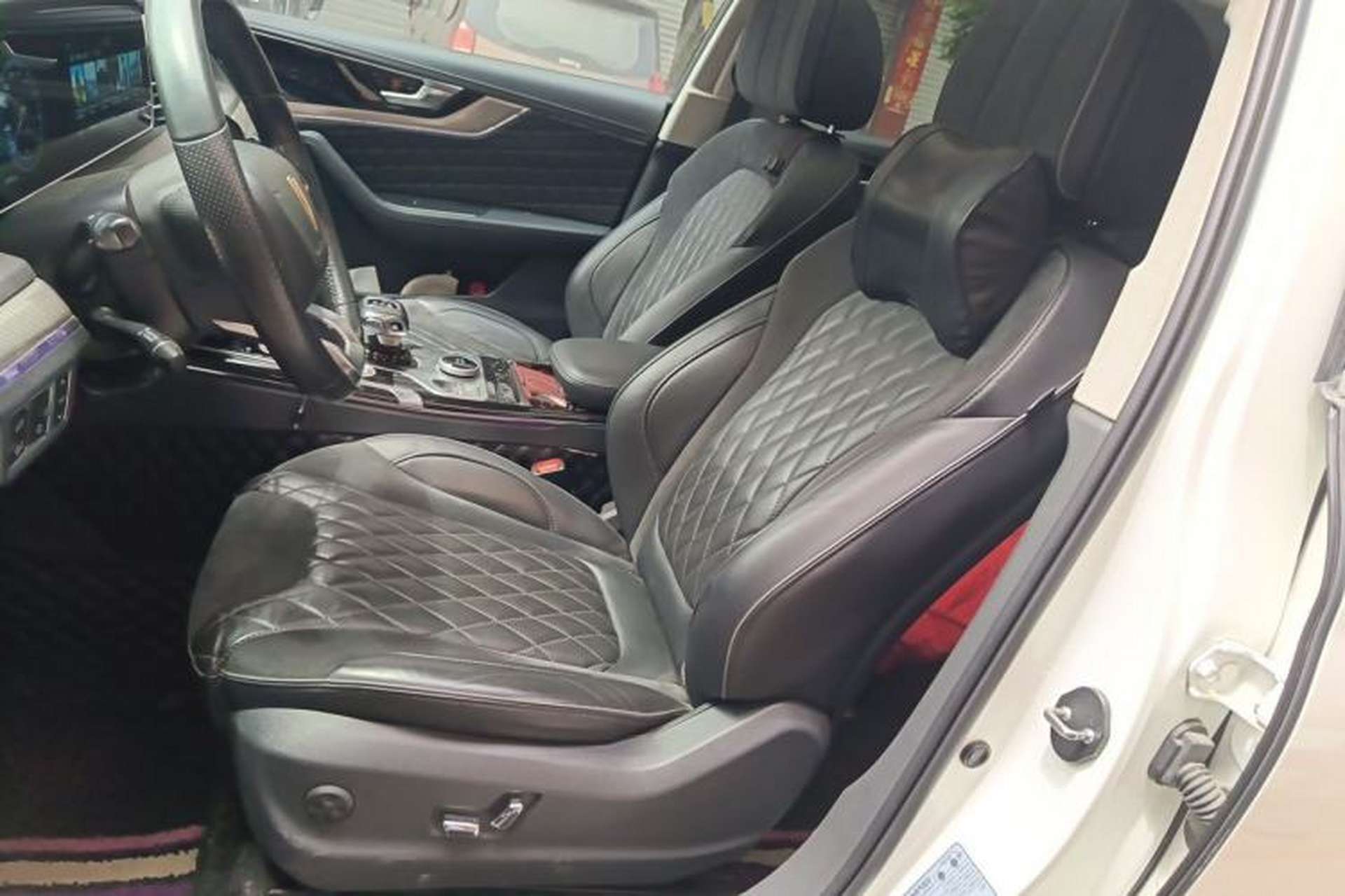 Used Hongqi HS5 2019 2.0T Smart Connect Flagship All-Wheel-Drive Version Driver Seat