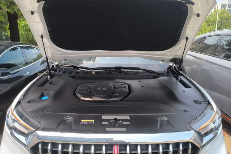 Used Hongqi HS5 2019 2.0T Smart Connect Flagship All-Wheel-Drive Version Engine Bay
