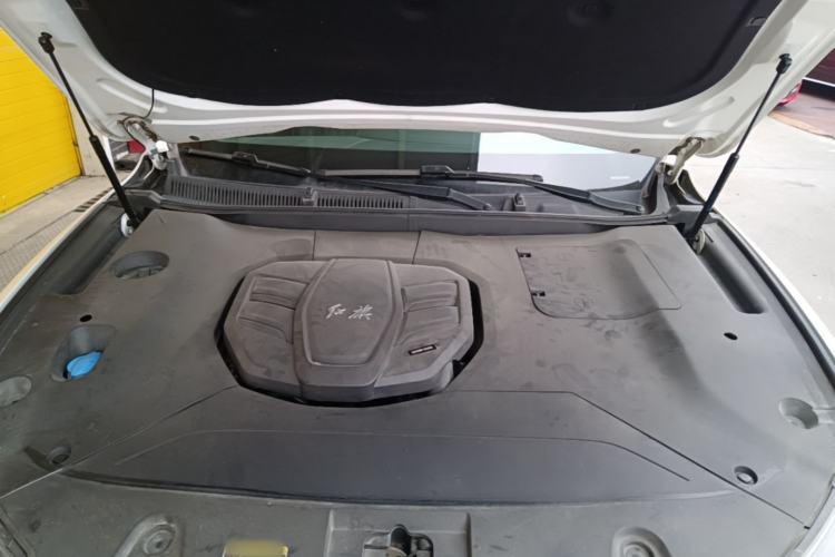 Used Hongqi HS5 2019 2.0T Smart Connect Flagship All-Wheel-Drive Version Engine Bay