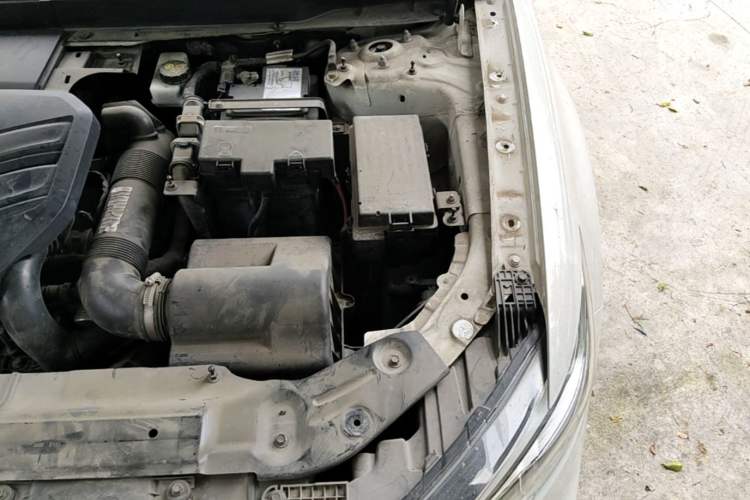 Used Hongqi HS5 2019 2.0T Smart Connect Flagship Edition Engine Bay Left