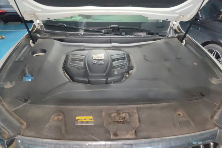 Used Hongqi HS5 2019 2.0T Smart Connect Flagship Edition Engine Bay