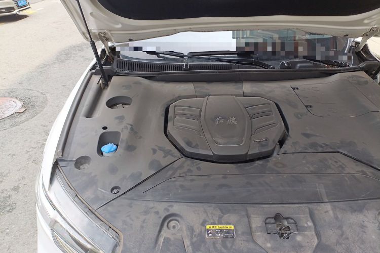 Used Hongqi HS5 2019 2.0T Smart Connect Flagship All-Wheel-Drive Version Engine Bay Right