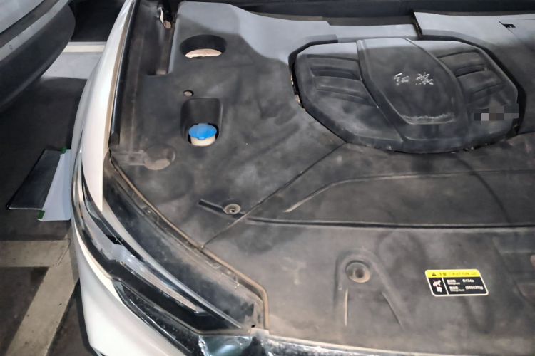 Used Hongqi HS5 2019 2.0T Smart Connect Flagship Edition Engine Bay Right