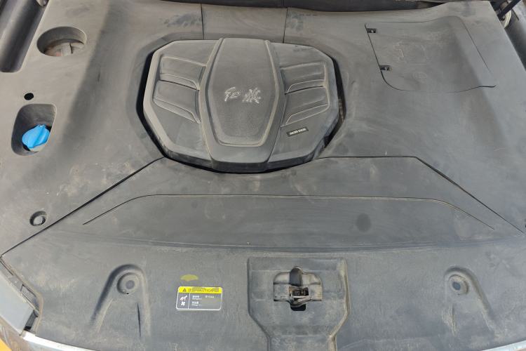 Used Hongqi HS5 2019 2.0T Smart Connect Flagship Edition Engine Bay
