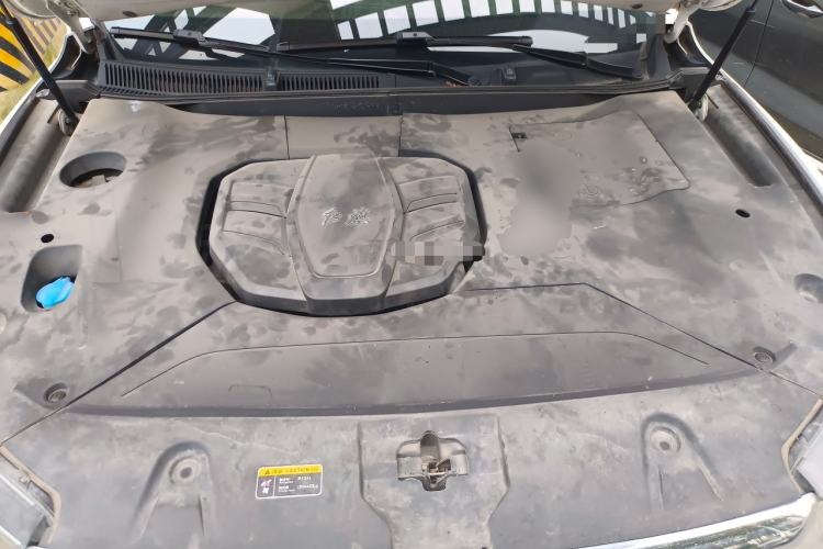 Used Hongqi HS5 2019 2.0T Smart Connect Flagship All-Wheel-Drive Version Engine Bay