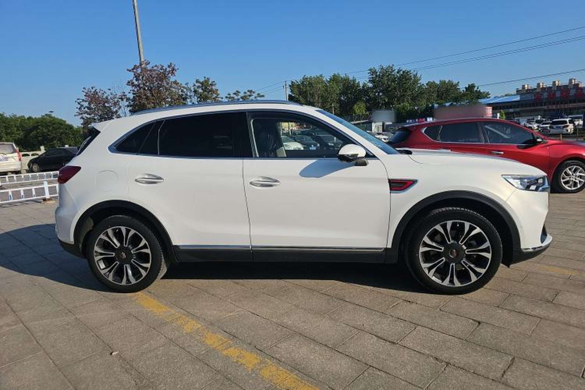 Used Hongqi HS5 2019 2.0T Smart Connect Flagship All-Wheel-Drive Version Exterior 2