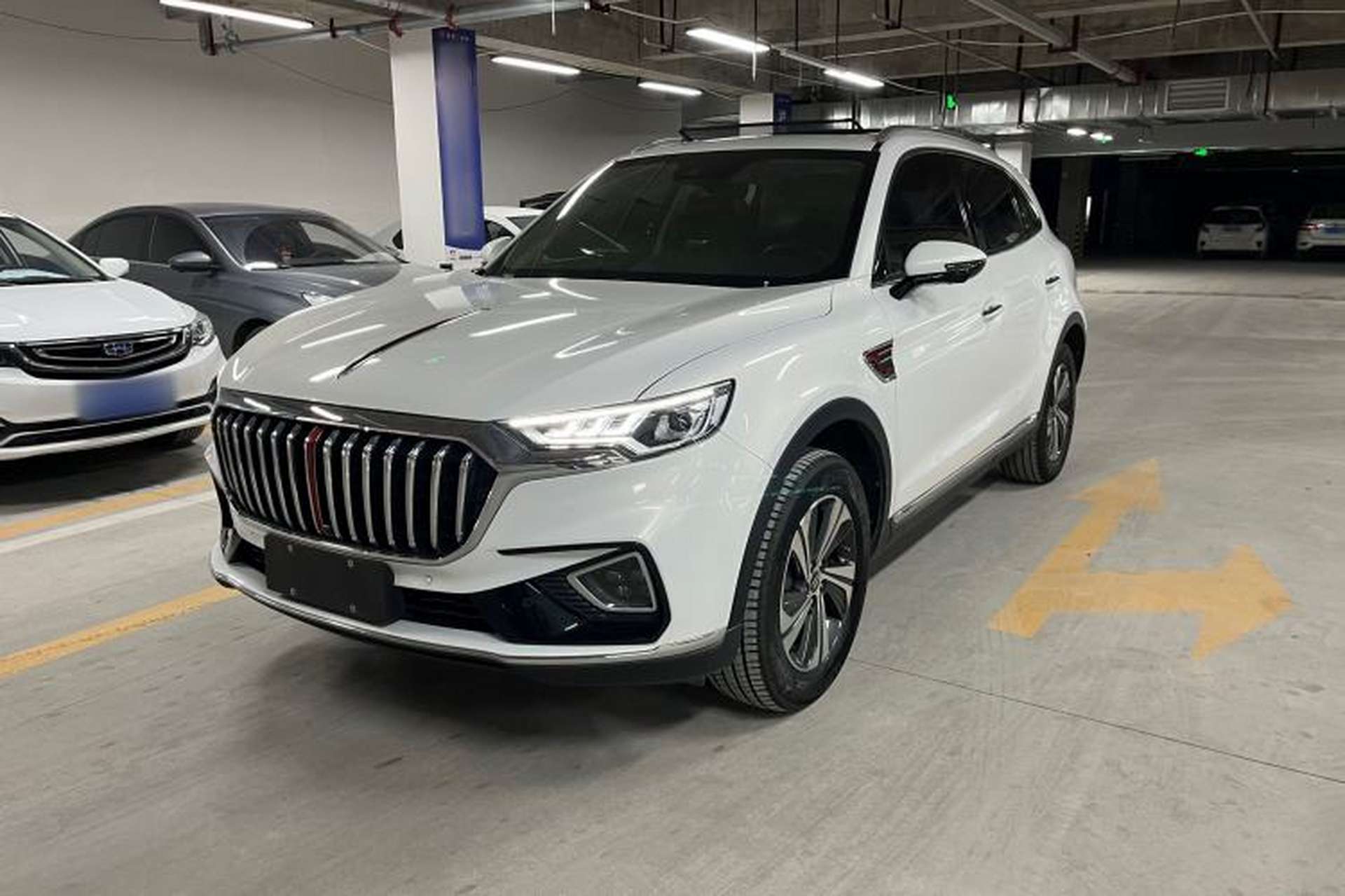 Used Hongqi HS5 2019 2.0T Smart Connect Flagship Edition Front Left 45 Deg