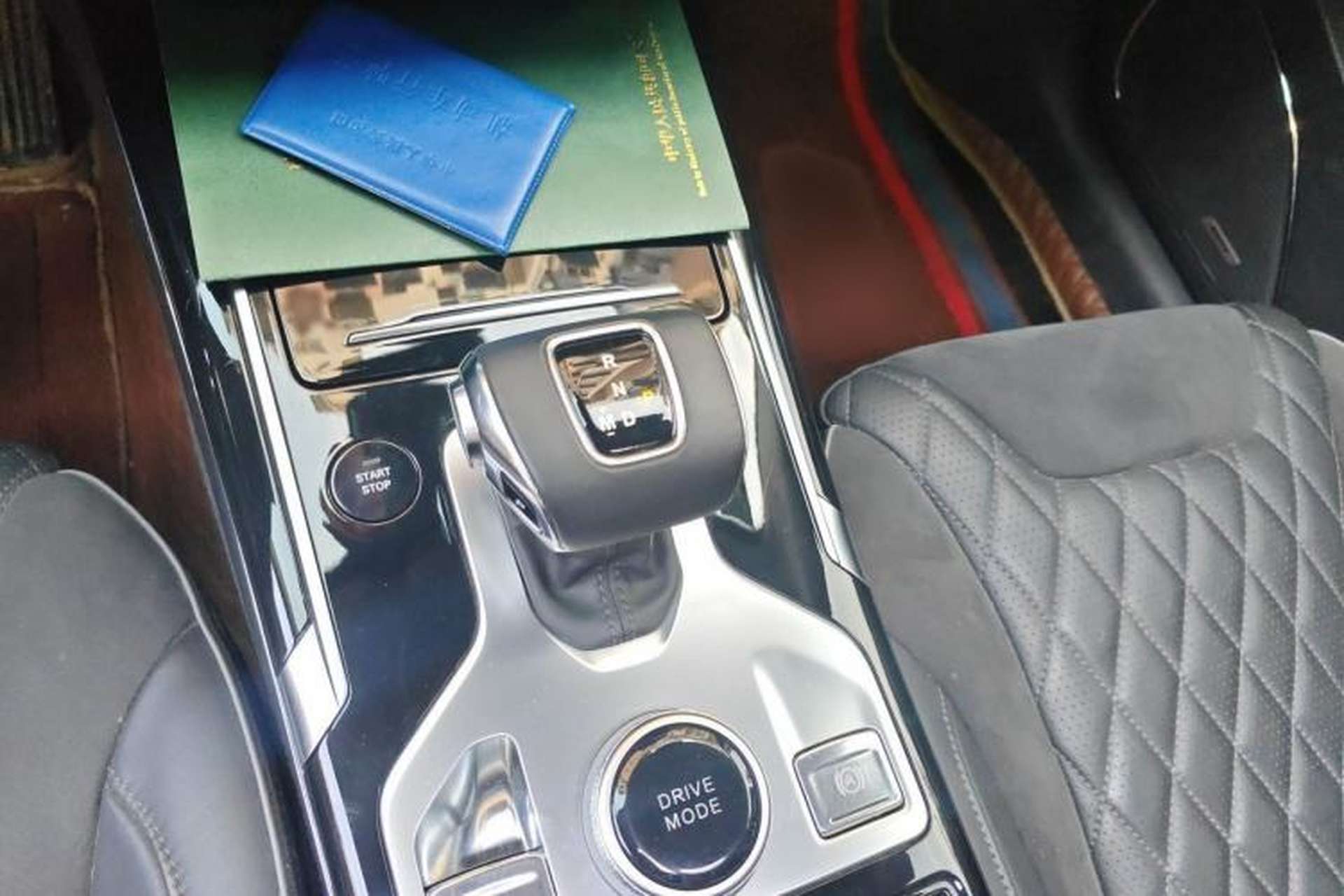 Used Hongqi HS5 2019 2.0T Smart Connect Flagship All-Wheel-Drive Version Gear Lever