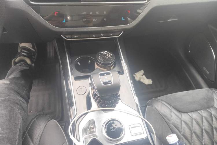 Used Hongqi HS5 2019 2.0T Smart Connect Flagship Edition Gear Lever