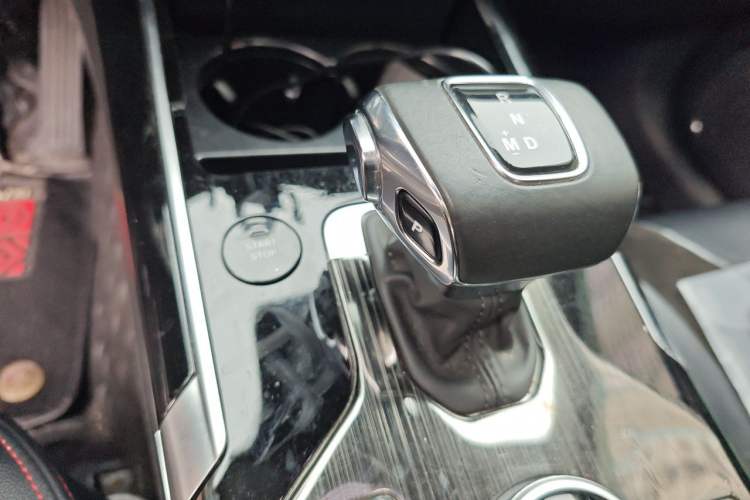 Used Hongqi HS5 2019 2.0T Smart Connect Flagship Edition Gear Lever