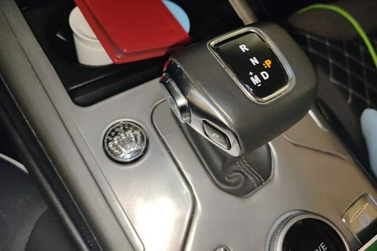 Used Hongqi HS5 2019 2.0T Smart Connect Flagship Edition Gear Lever