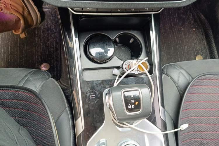 Used Hongqi HS5 2019 2.0T Smart Connect Flagship Edition Gear Lever