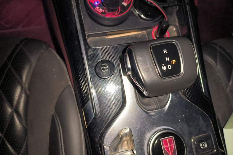 Used Hongqi HS5 2019 2.0T Smart Connect Flagship Edition Gear Lever