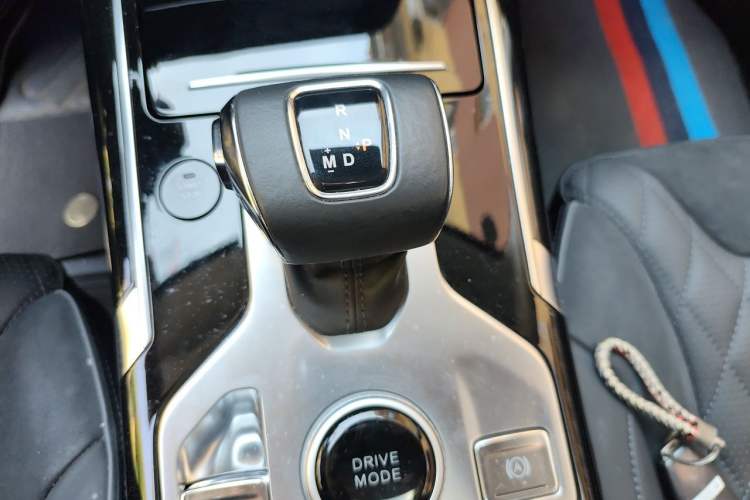 Used Hongqi HS5 2019 2.0T Smart Connect Flagship Edition Gear Lever