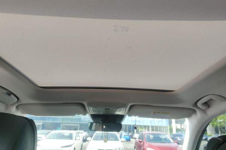Used Hongqi HS5 2019 2.0T Smart Connect Flagship All-Wheel-Drive Version Headliner
