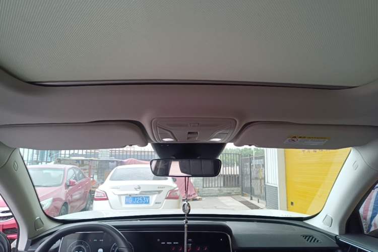 Used Hongqi HS5 2019 2.0T Smart Connect Flagship All-Wheel-Drive Version Headliner