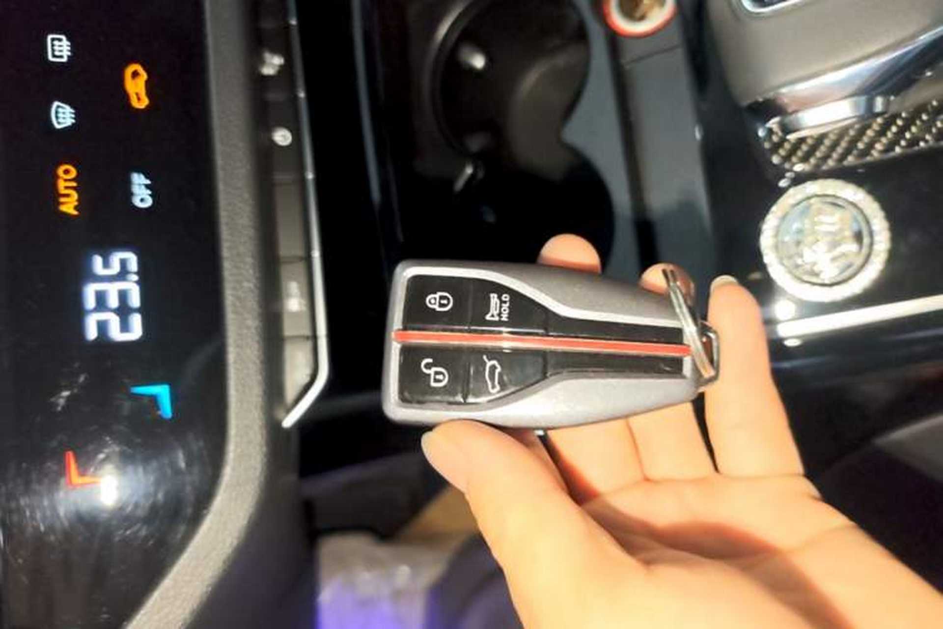 Used Hongqi HS5 2019 2.0T Smart Connect Flagship Edition Interior 1