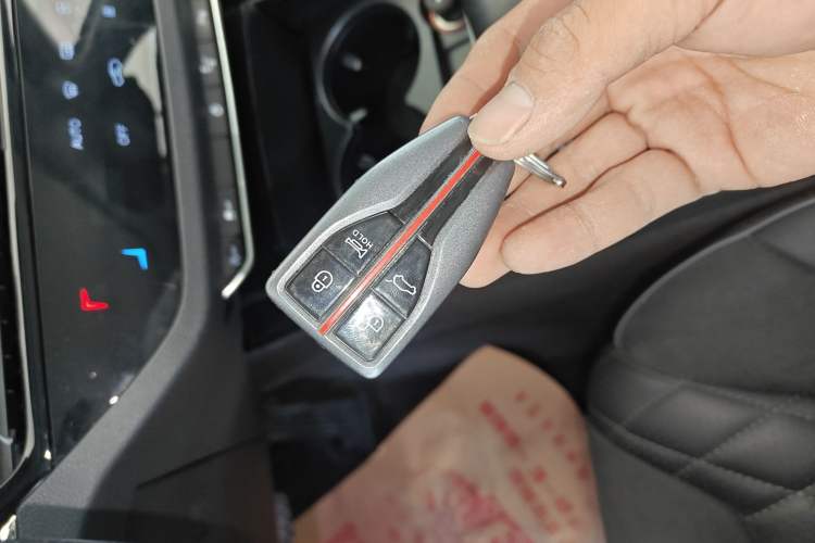 Used Hongqi HS5 2019 2.0T Smart Connect Flagship Edition Interior 1