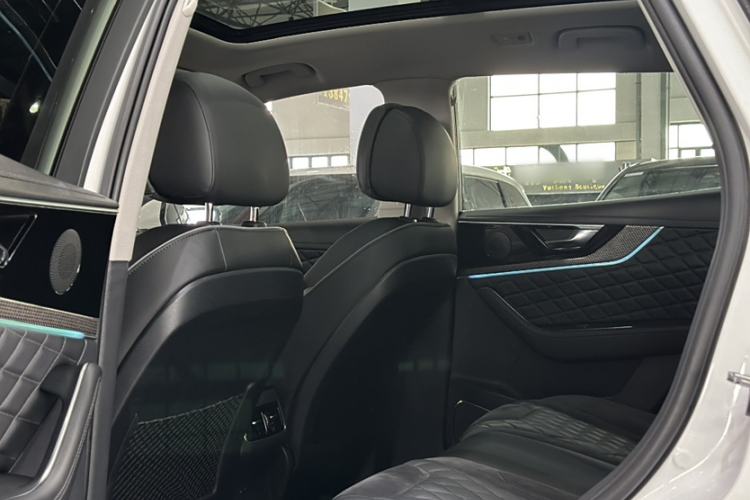 Used Hongqi HS5 2019 2.0T Smart Connect Flagship All-Wheel-Drive Version Interior 2