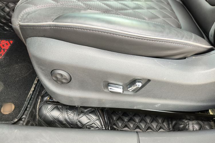 Used Hongqi HS5 2019 2.0T Smart Connect Flagship Edition Interior 7