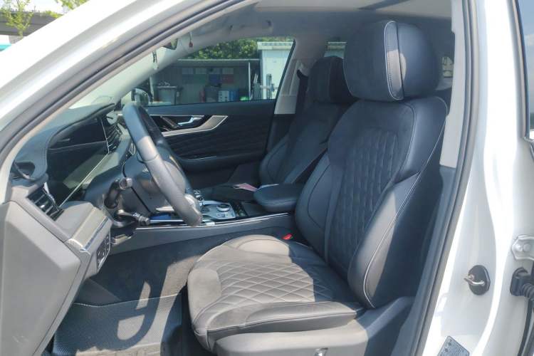 Used Hongqi HS5 2019 2.0T Smart Connect Flagship All-Wheel-Drive Version Left Front Seat