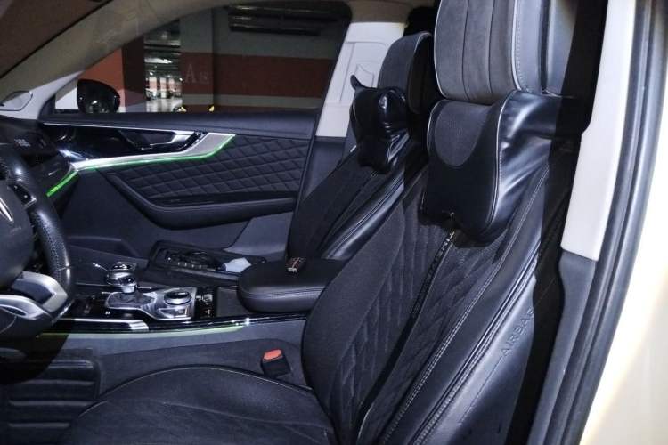 Used Hongqi HS5 2019 2.0T Smart Connect Flagship All-Wheel-Drive Version Left Front Seat