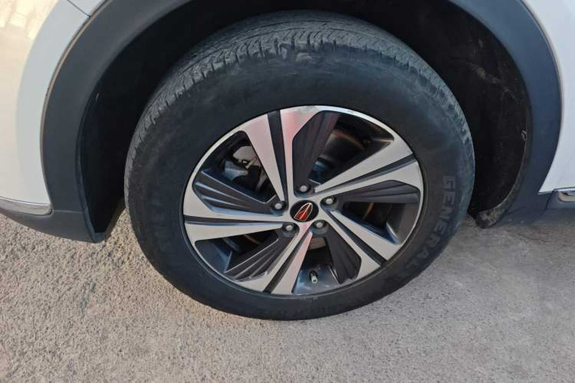 Used Hongqi HS5 2019 2.0T Smart Connect Flagship Edition Left Front Wheel Hub