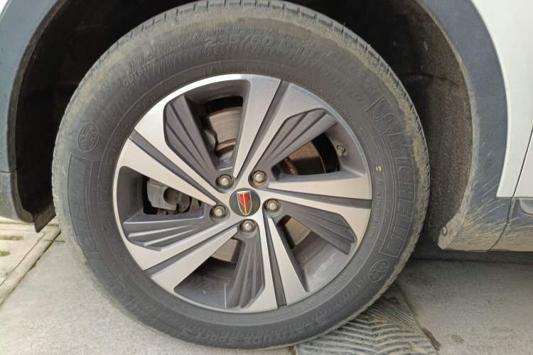 Used Hongqi HS5 2019 2.0T Smart Connect Flagship Edition Left Front Wheel Hub