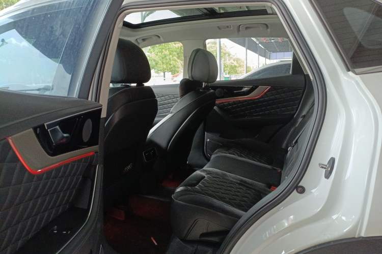Used Hongqi HS5 2019 2.0T Smart Connect Flagship Edition Left Rear Seat