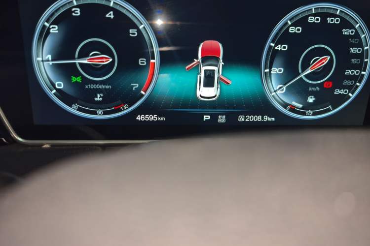 Used Hongqi HS5 2019 2.0T Smart Connect Flagship Edition Odometer Close Up